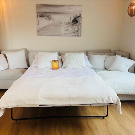 Kuestenkojen Mit 4 Ferienwohnungen Fuer 1 Bis 8 Pers Mit Diversen Schlafzimmern, Garten Oder Balkon Busum Ngoại thất bức ảnh